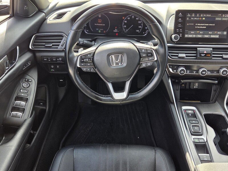 Used 2020 Honda Accord Touring image 14