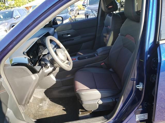 New 2026 Nissan Kicks SR w/ SR Premium Package image 11