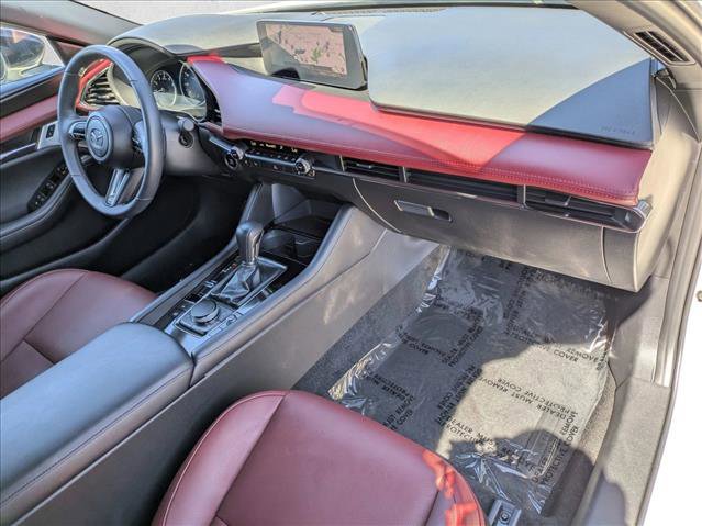 Used 2025 MAZDA MAZDA3 Hatchback w/Premium Plus Pkg image 19