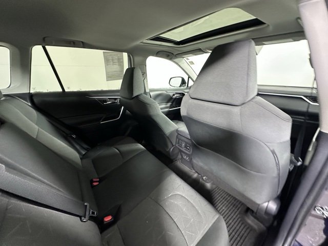 Used 2021 Toyota RAV4 XLE image 12