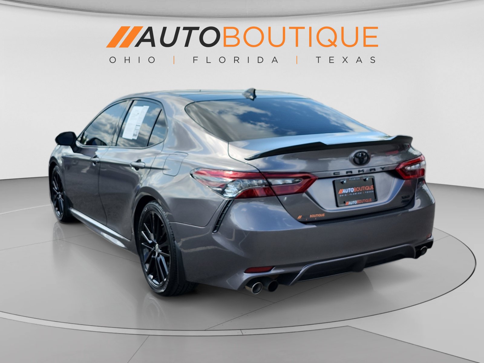 Used 2023 Toyota Camry XSE w/ Cold Weather Package AWD/4WD image 3