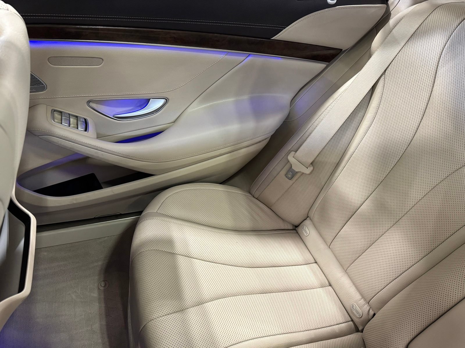 Used 2015 Mercedes-Benz S 550 4MATIC Sedan image 34