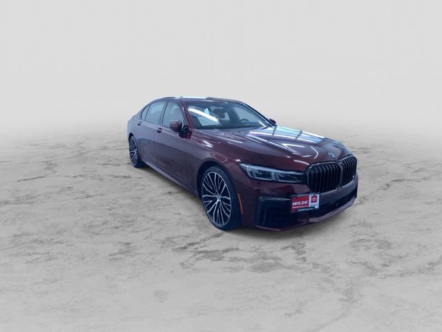 Used 2022 BMW 750i xDrive w/ Luxury Rear Seating Package AWD/4WD image 3