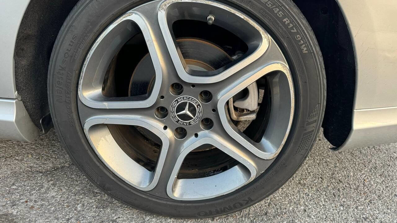 Used 2018 Mercedes-Benz CLA 250 image 33