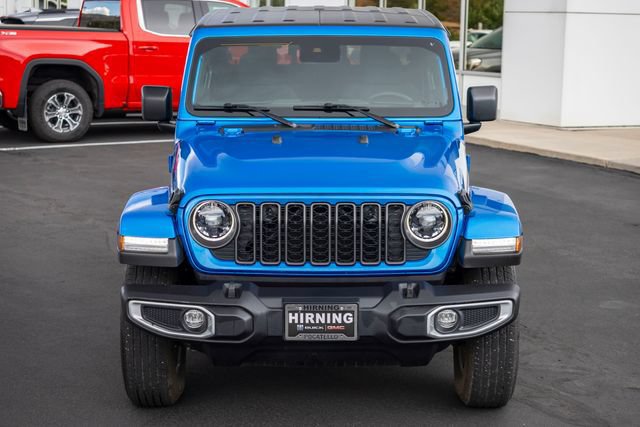 Used 2024 Jeep Gladiator Sport w/ Dual Top Group AWD/4WD image 59