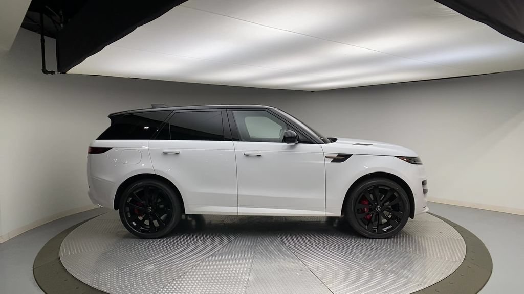 Used 2023 Land Rover Range Rover Sport SE Dynamic AWD/4WD image 9