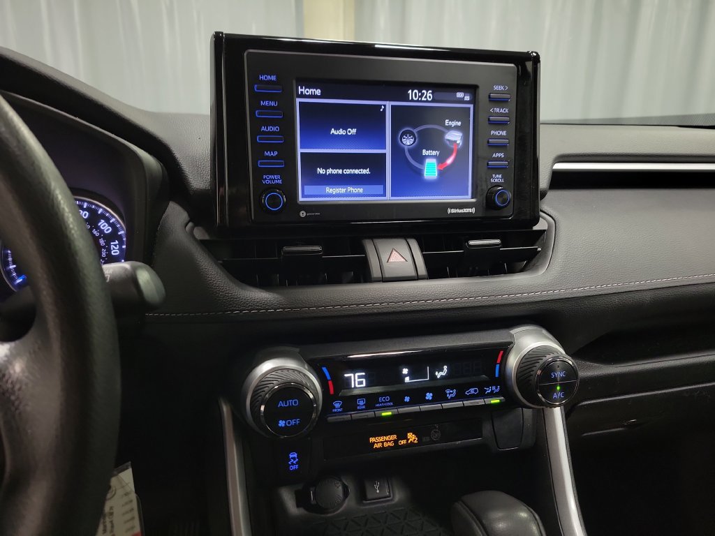 Used 2022 Toyota RAV4 LE AWD/4WD image 17