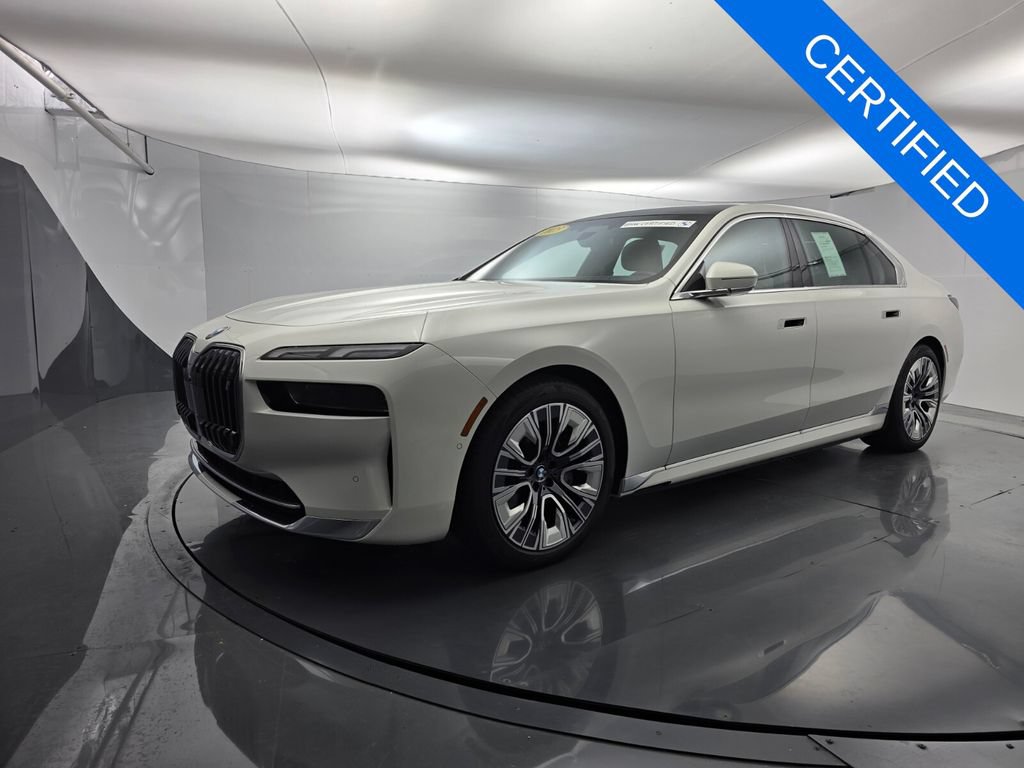 Certified 2023 BMW i7 xDrive60 AWD/4WD image 8