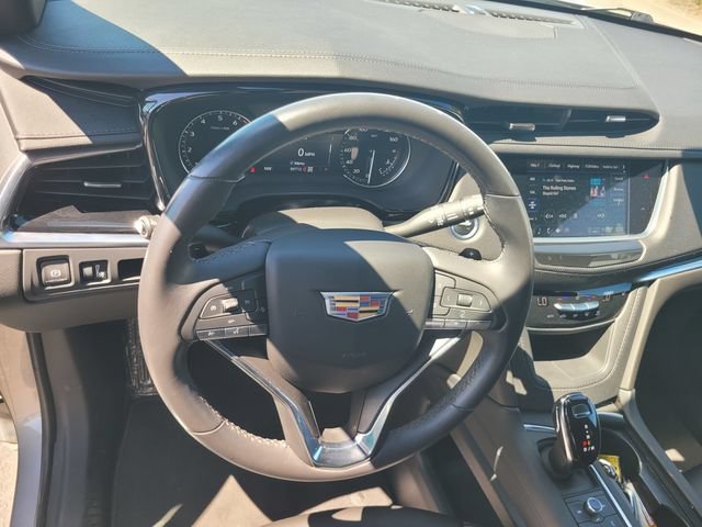 Used 2024 Cadillac XT6 Luxury AWD/4WD image 30