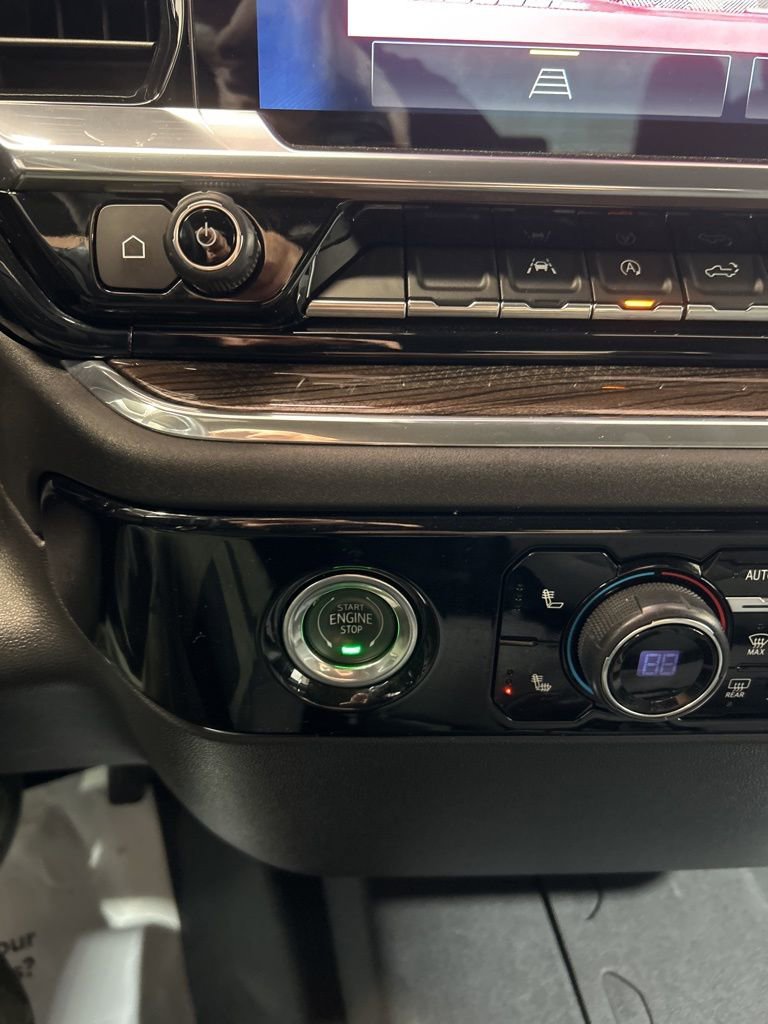 Used 2023 Chevrolet Silverado 1500 RST image 30