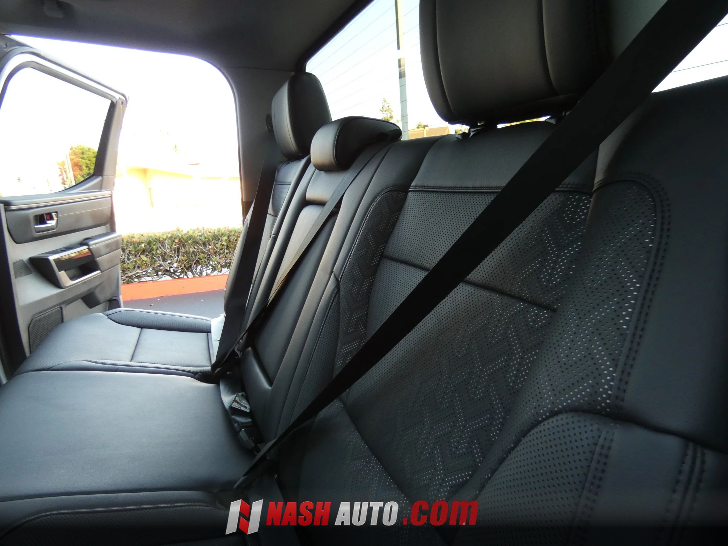 Used 2024 Toyota Tundra Limited AWD/4WD image 59