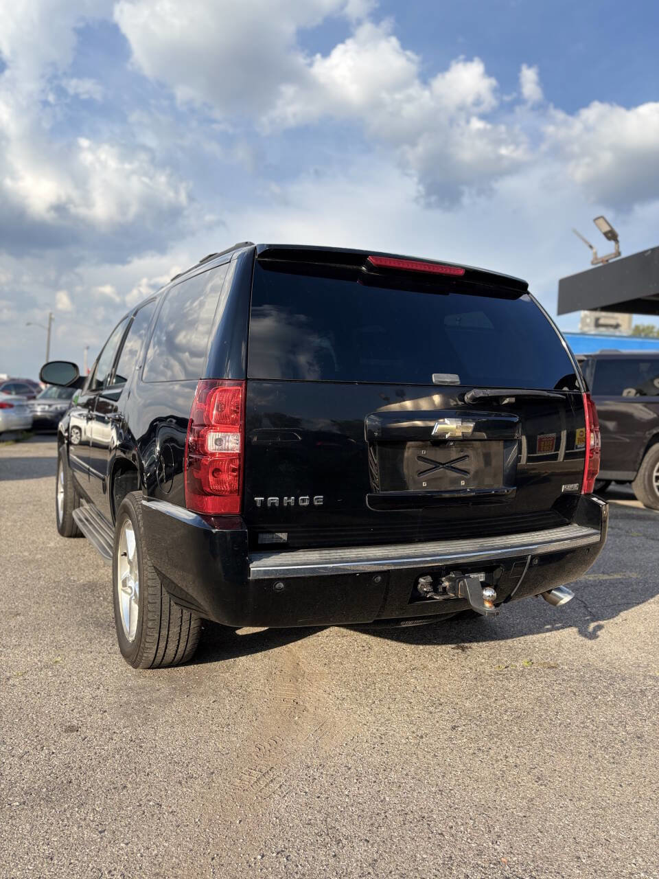 Used 2010 Chevrolet Tahoe LTZ image 4