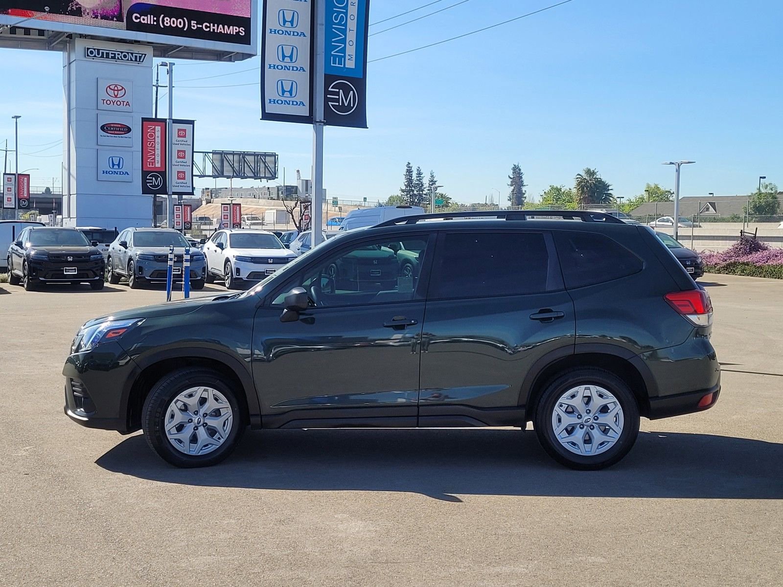 Used 2022 Subaru Forester image 8