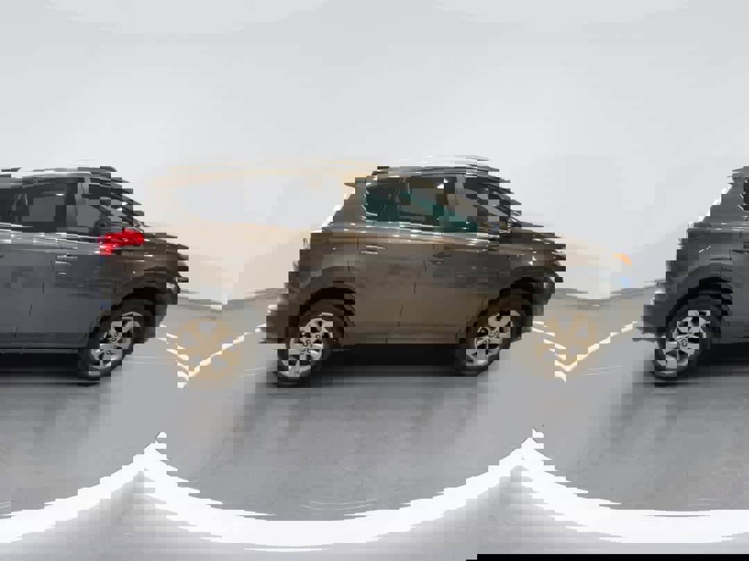 Used 2015 Toyota RAV4 XLE image 9