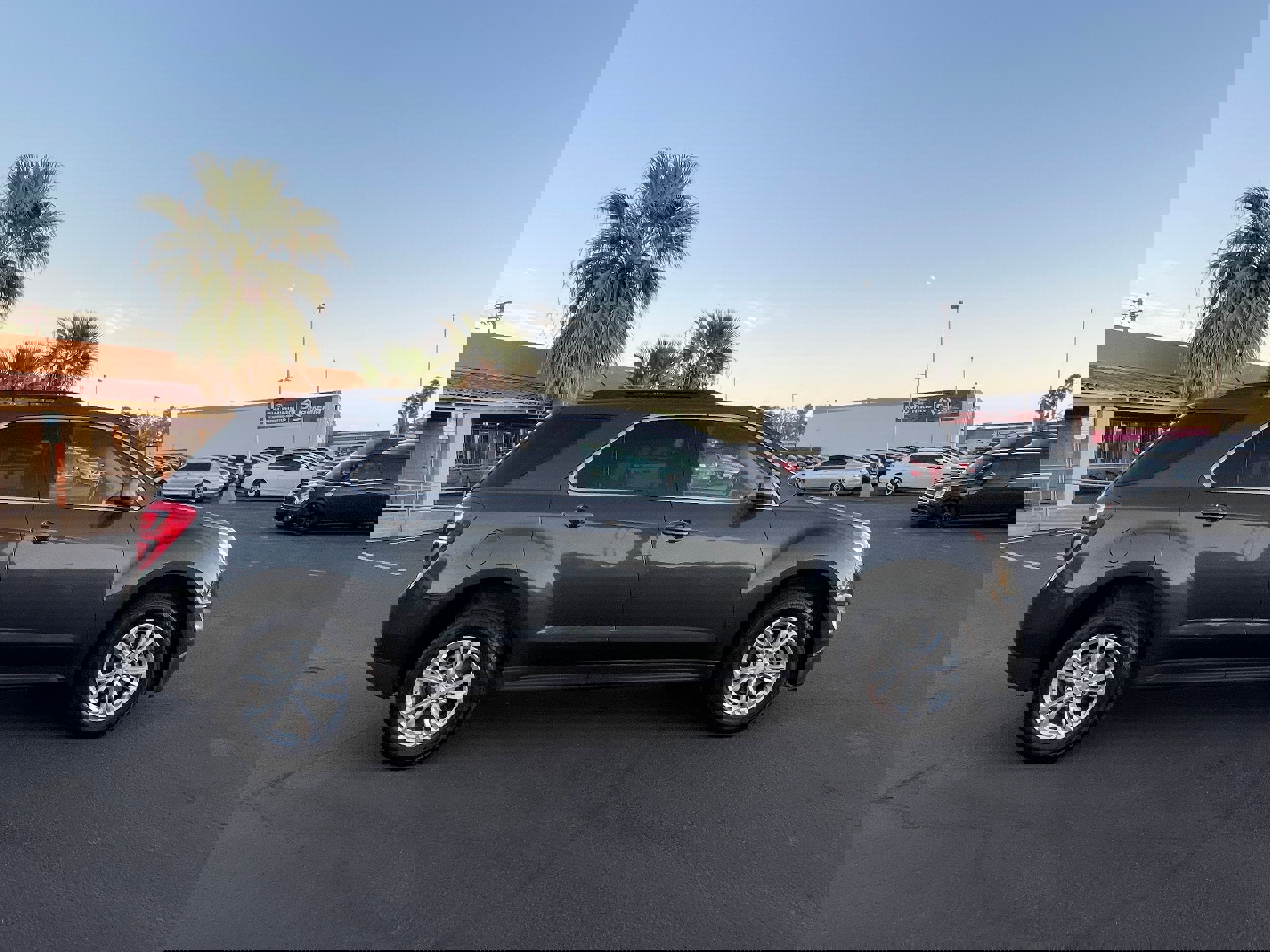 Used 2017 Chevrolet Equinox LT w/ Convenience Package image 6