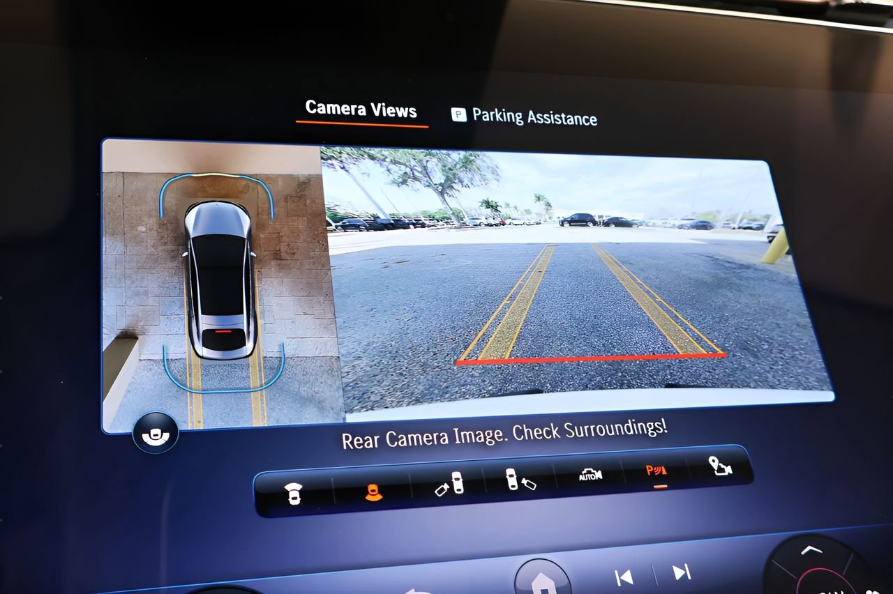 Used 2022 Mercedes-Benz EQS 580 4MATIC Sedan image 25