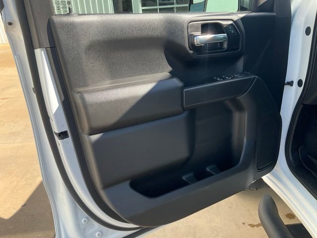 Used 2025 Chevrolet Silverado 1500 Custom Trail Boss AWD/4WD image 4
