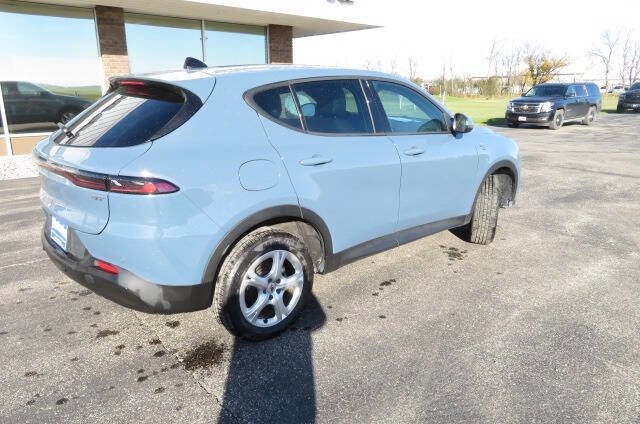 Used 2024 Dodge Hornet GT image 9