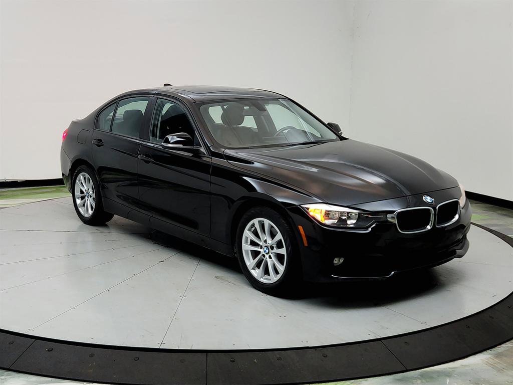 Used 2016 BMW 320i Sedan image 3
