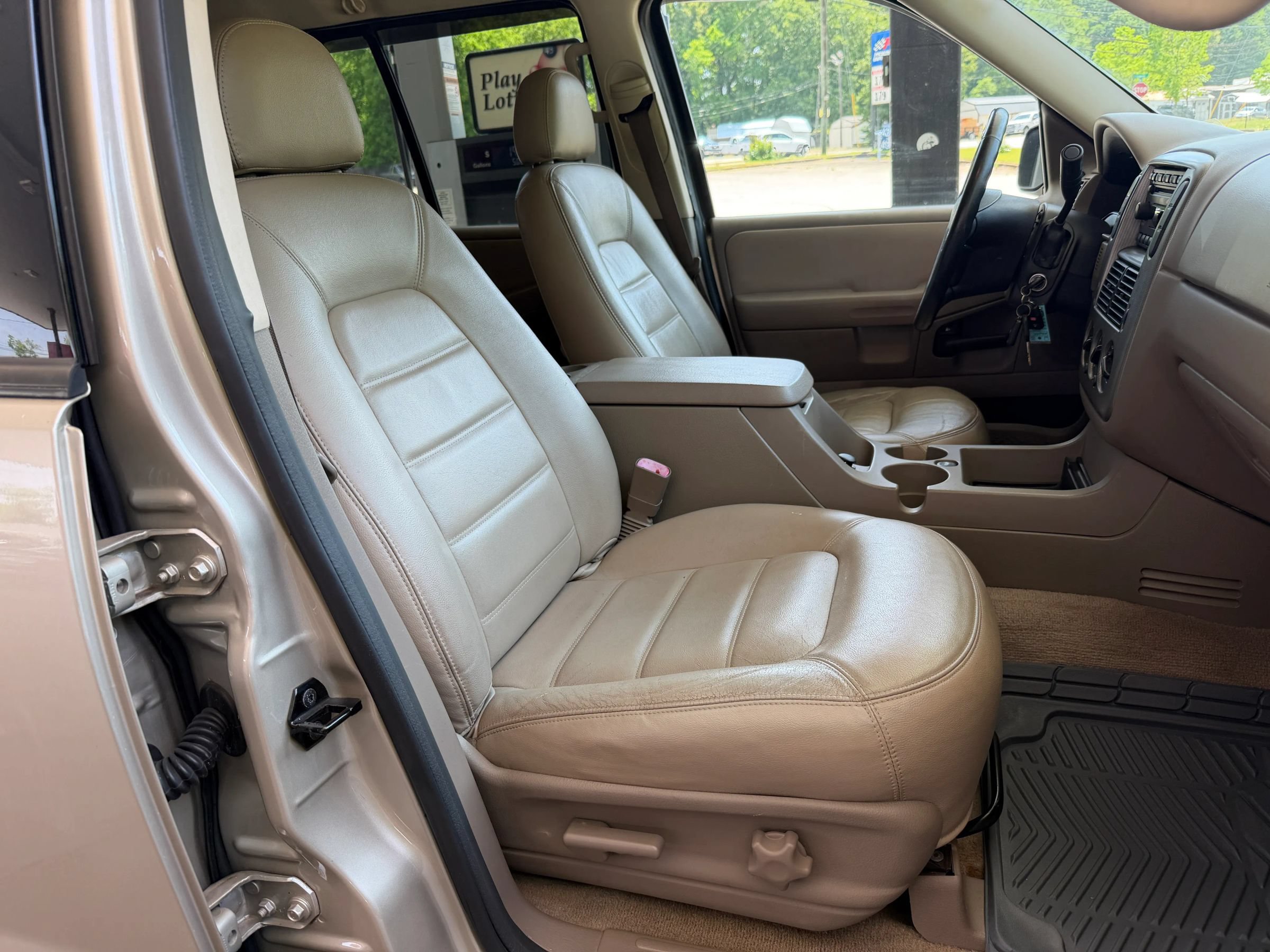 Used 2005 Ford Explorer Sport XLT RWD image 10