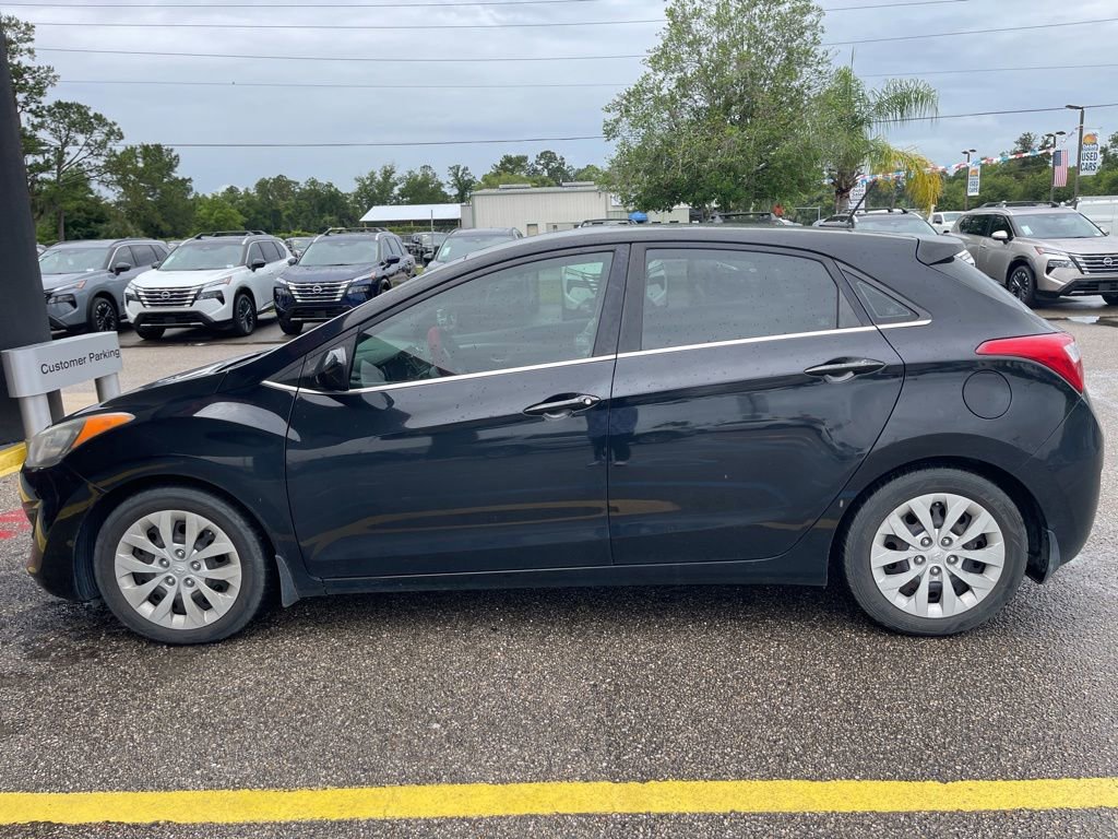 Used 2016 Hyundai Elantra GT FWD image 1