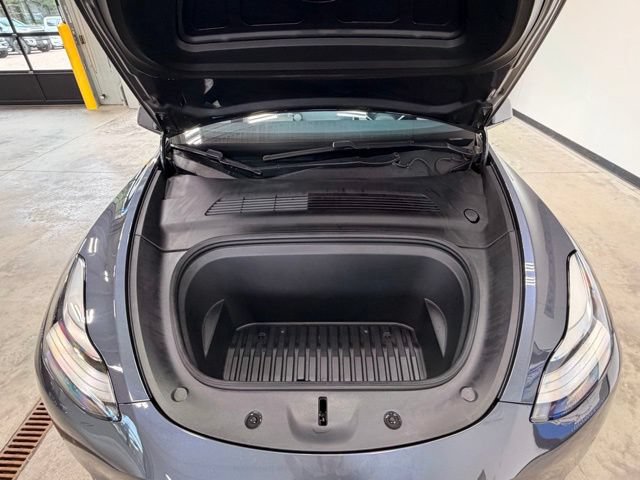 Used 2020 Tesla Model Y Long Range AWD/4WD image 9