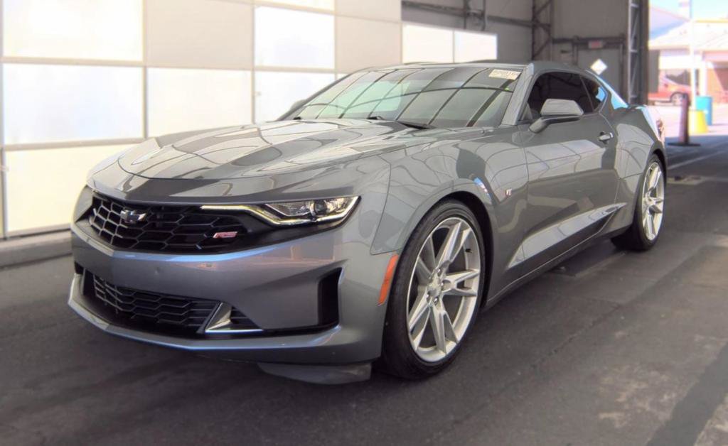Used 2020 Chevrolet Camaro LT w/ RS Package RWD image 4