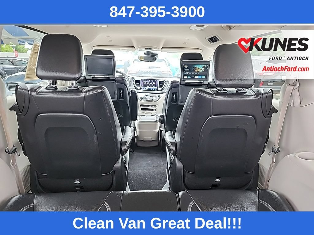 Used 2022 Chrysler Pacifica Touring-L w/ Uconnect Theater Family Group FWD image 45