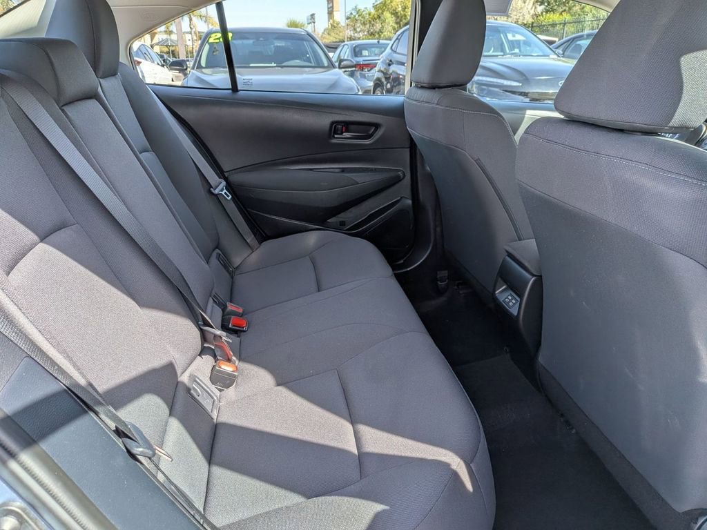 Used 2024 Toyota Corolla LE image 29