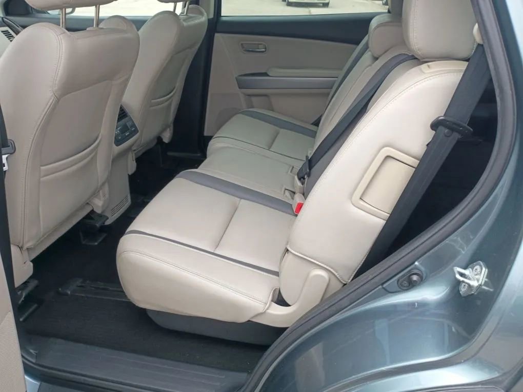 Used 2012 MAZDA CX-9 Grand Touring w/ Moonroof & Bose Audio Pkg FWD image 19