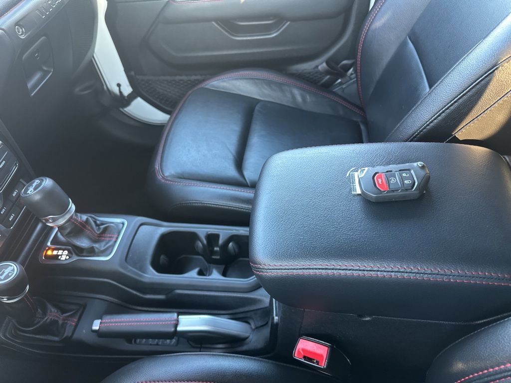 Used 2019 Jeep Wrangler Unlimited Rubicon image 25