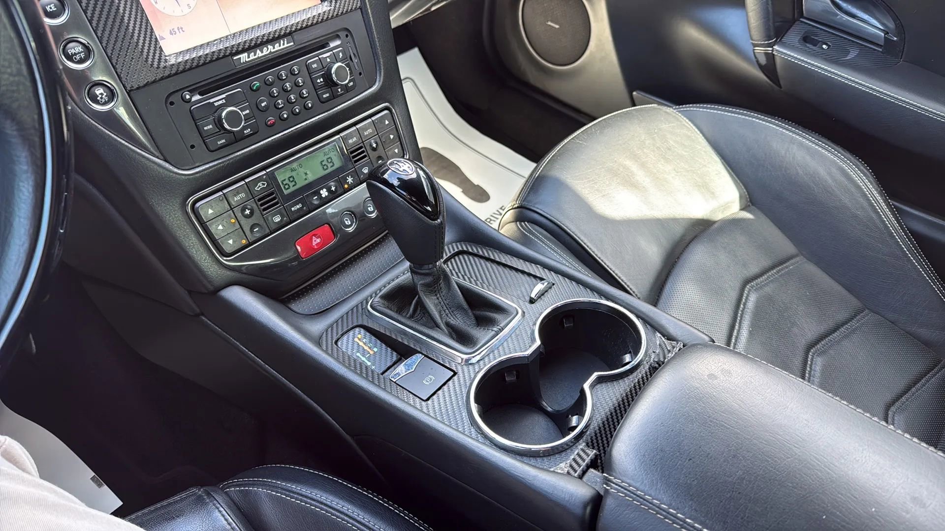 Used 2014 Maserati GranTurismo Sport image 32