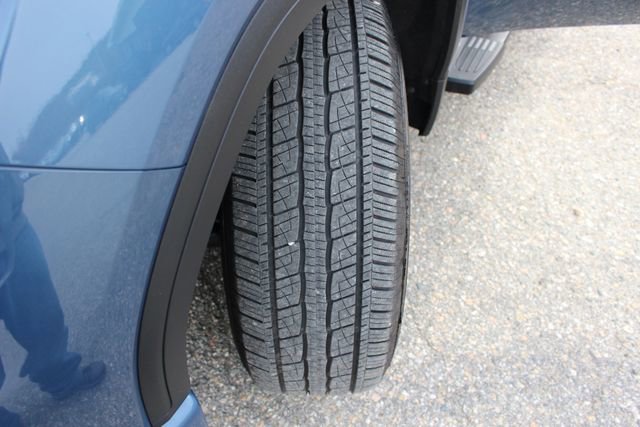 Used 2025 GMC Sierra 1500 Elevation image 8