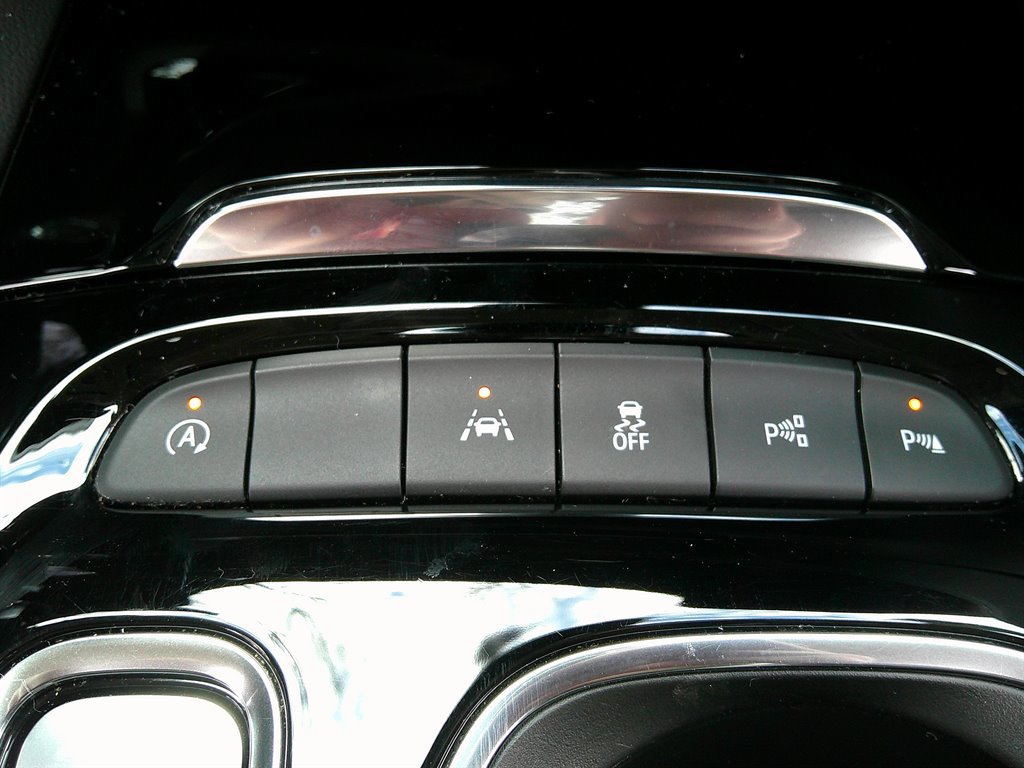 Used 2023 Buick Envision Avenir image 39