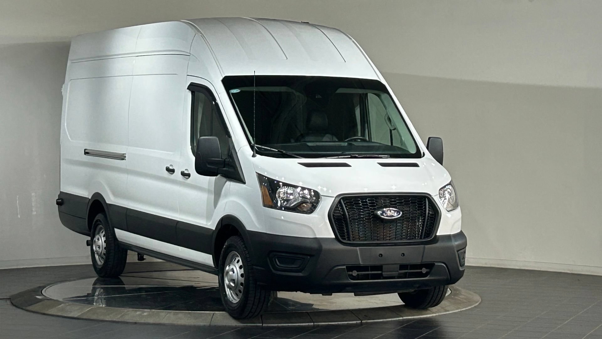 Used 2024 Ford Transit 350 148 High Roof Extended AWD image 2