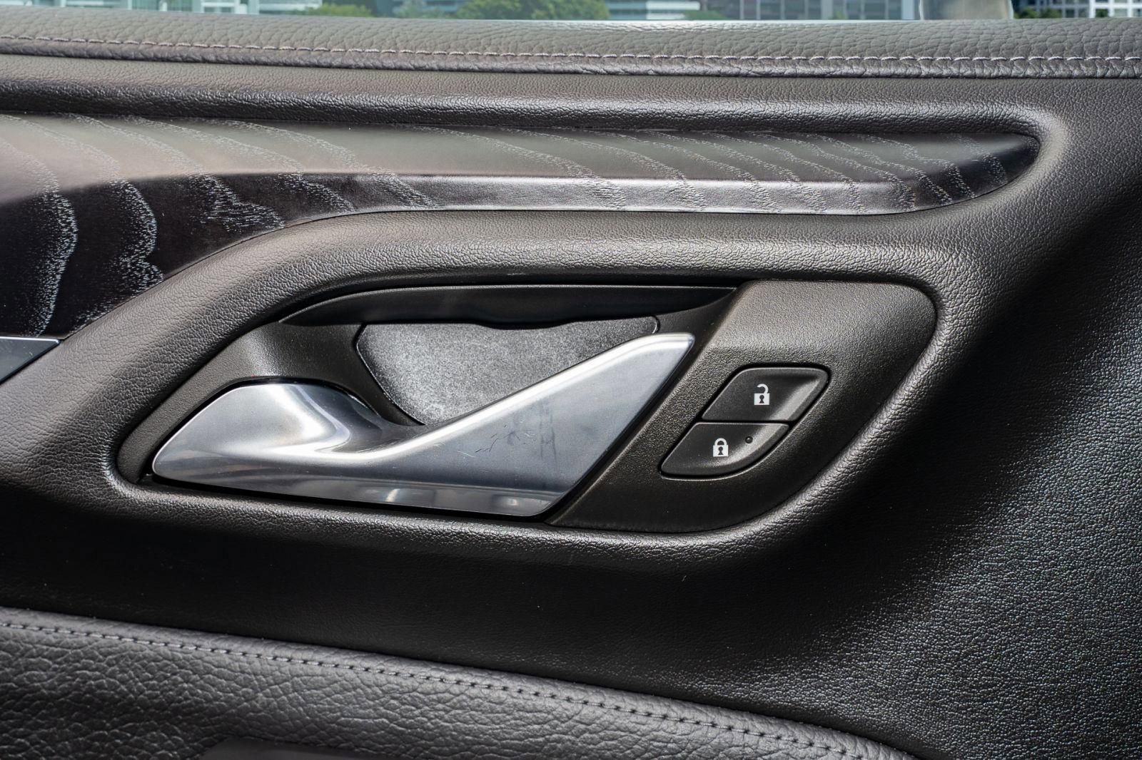 Used 2024 GMC Yukon XL Denali image 30