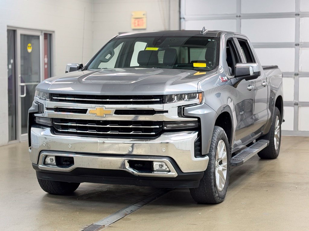 Used 2021 Chevrolet Silverado 1500 LTZ w/ LTZ Premium Package AWD/4WD image 3