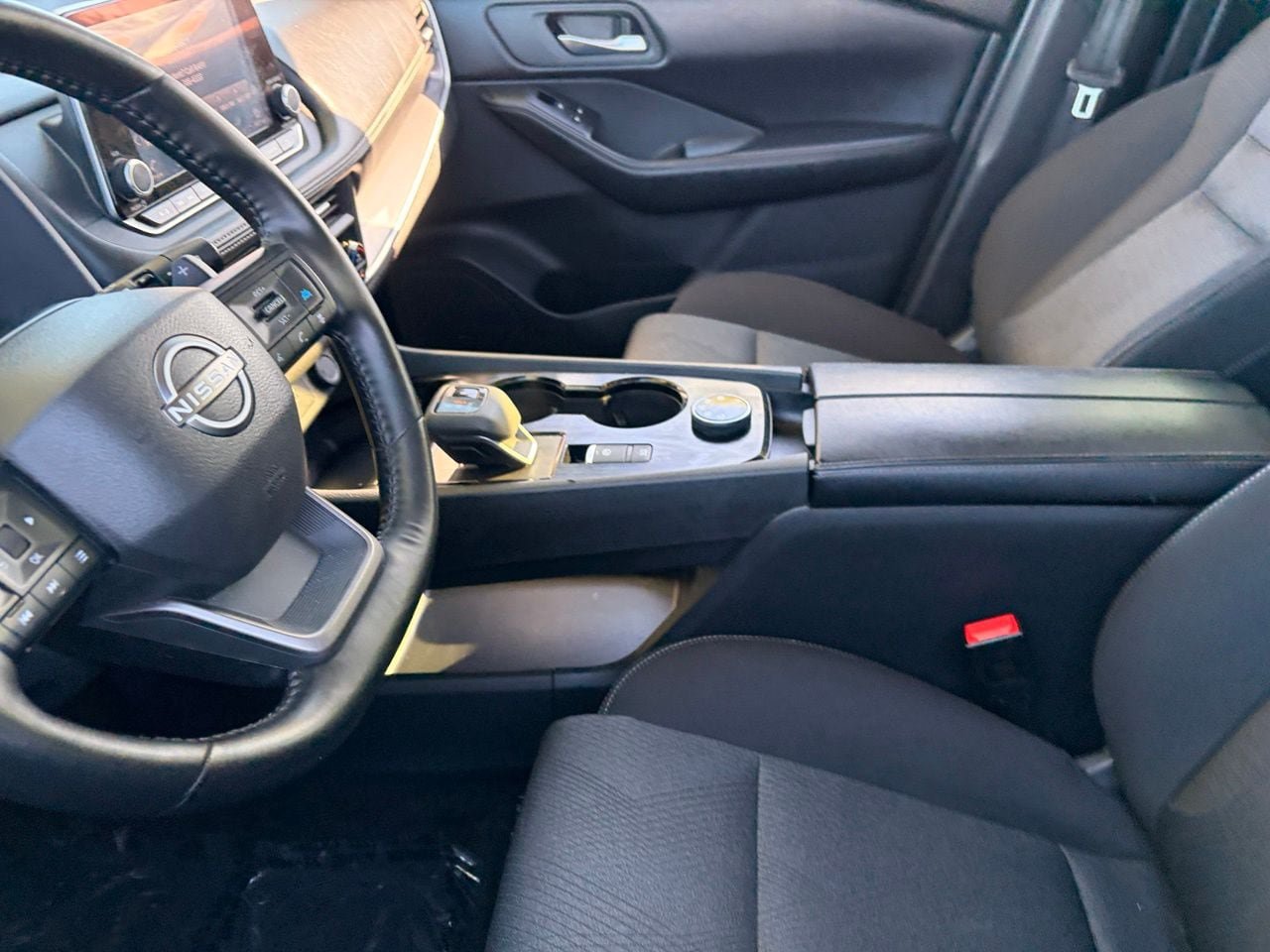 Certified 2025 Nissan Rogue SV AWD/4WD image 19
