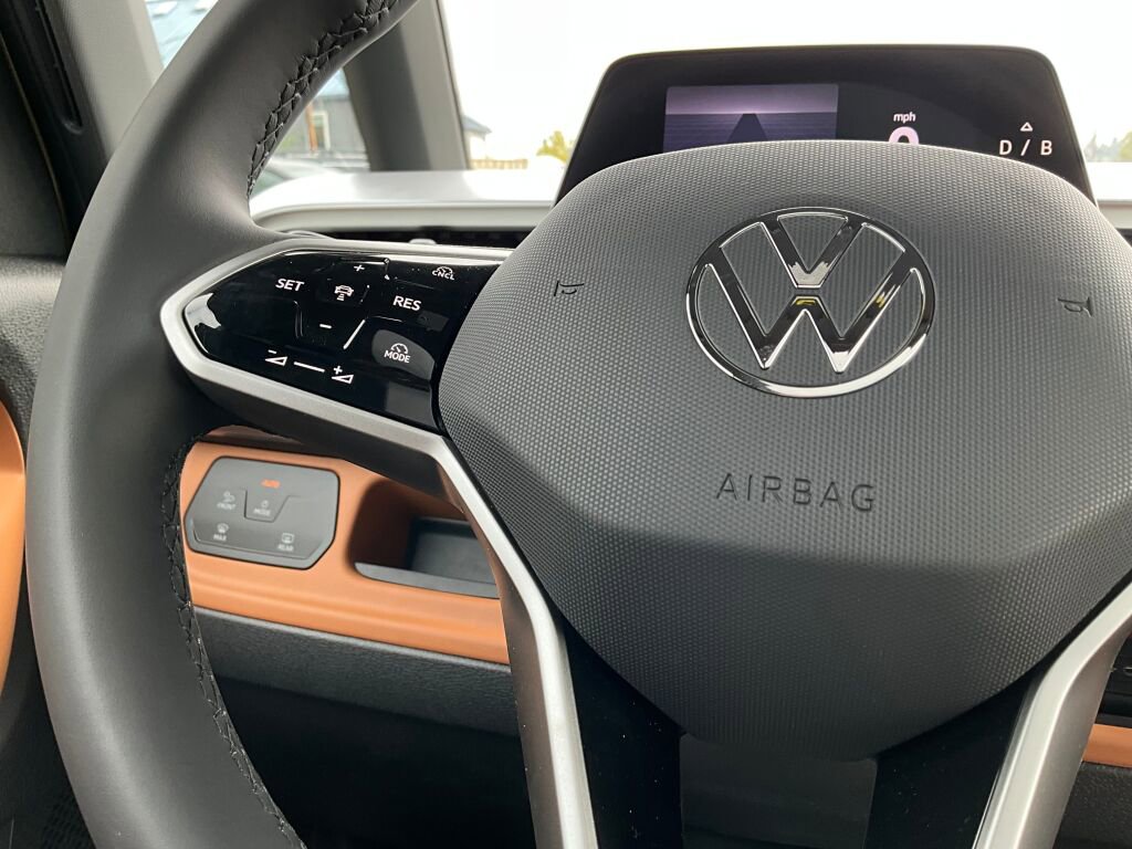 New 2025 Volkswagen ID. Buzz Pro S Plus image 23