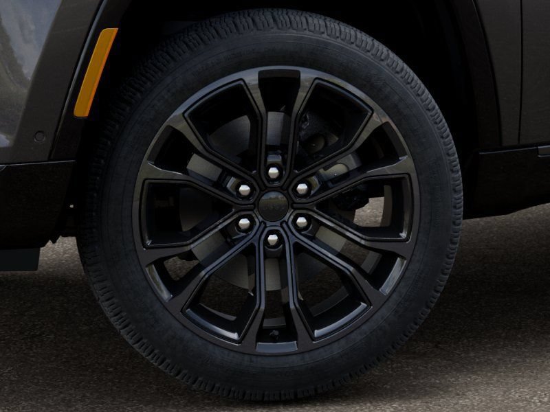New 2026 Jeep Grand Wagoneer Summit AWD/4WD image 8