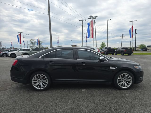 Used 2017 Ford Taurus Limited AWD/4WD image 4