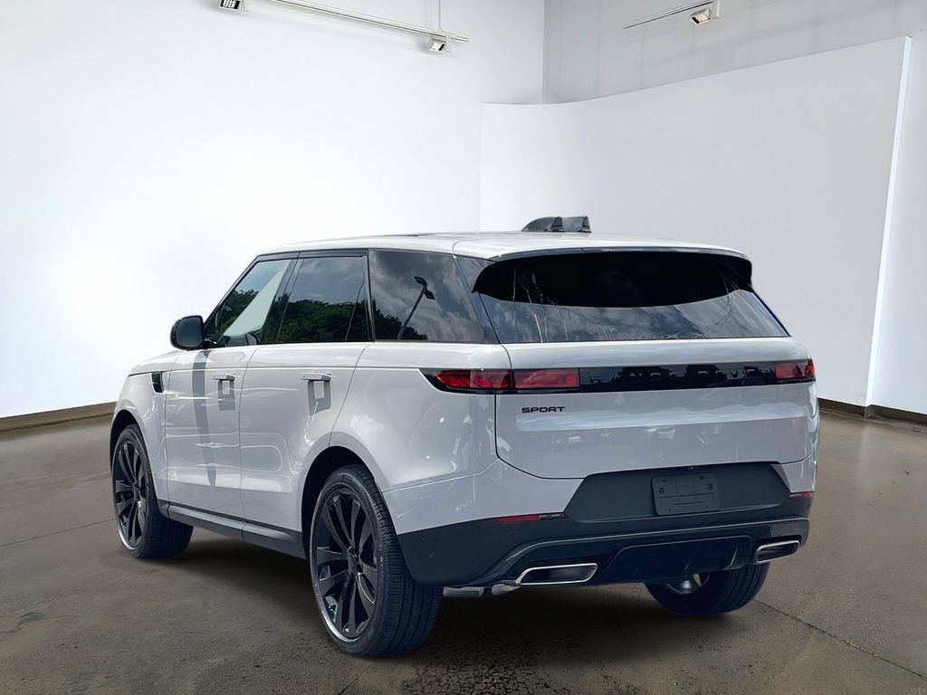 New 2026 Land Rover Range Rover Sport SE AWD/4WD image 6