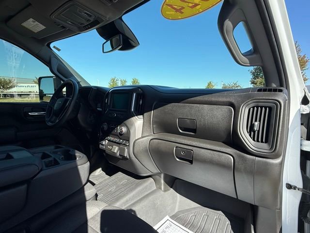 Used 2024 Chevrolet Silverado 2500 Custom w/ Custom Value Package image 10