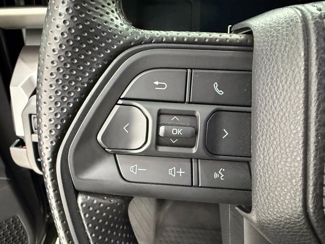 Used 2025 Toyota Tacoma SR5 image 12