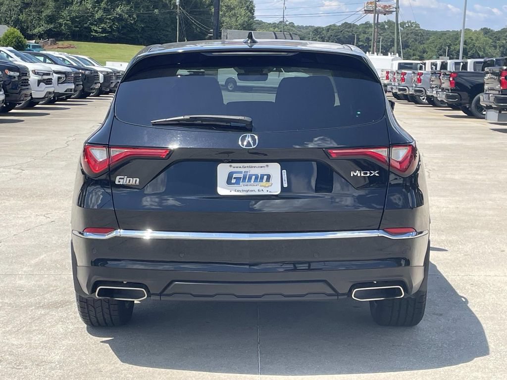 Used 2023 Acura MDX w/ Technology Package FWD image 3