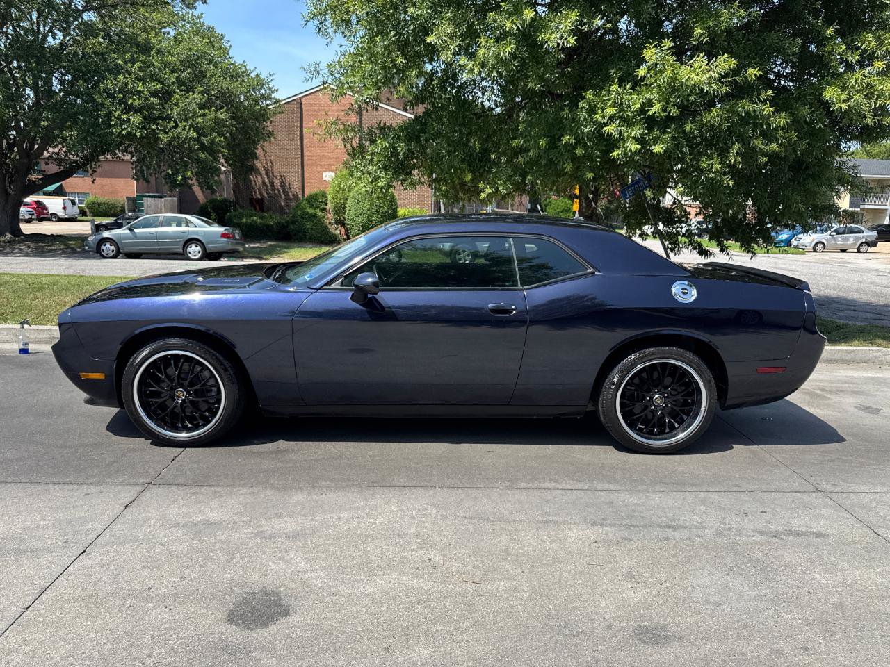 Used 2012 Dodge Challenger R/T w/ Sound Group II RWD image 8
