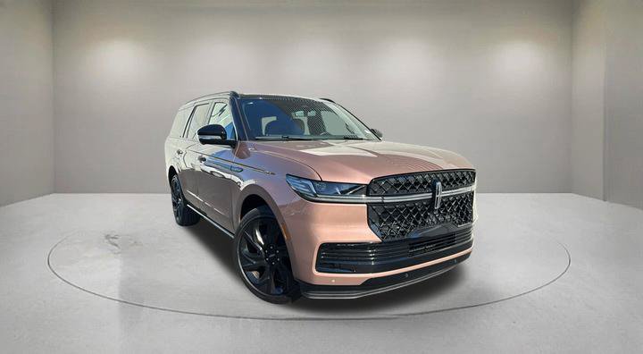 Used 2026 Lincoln Navigator Black Label AWD/4WD image 1