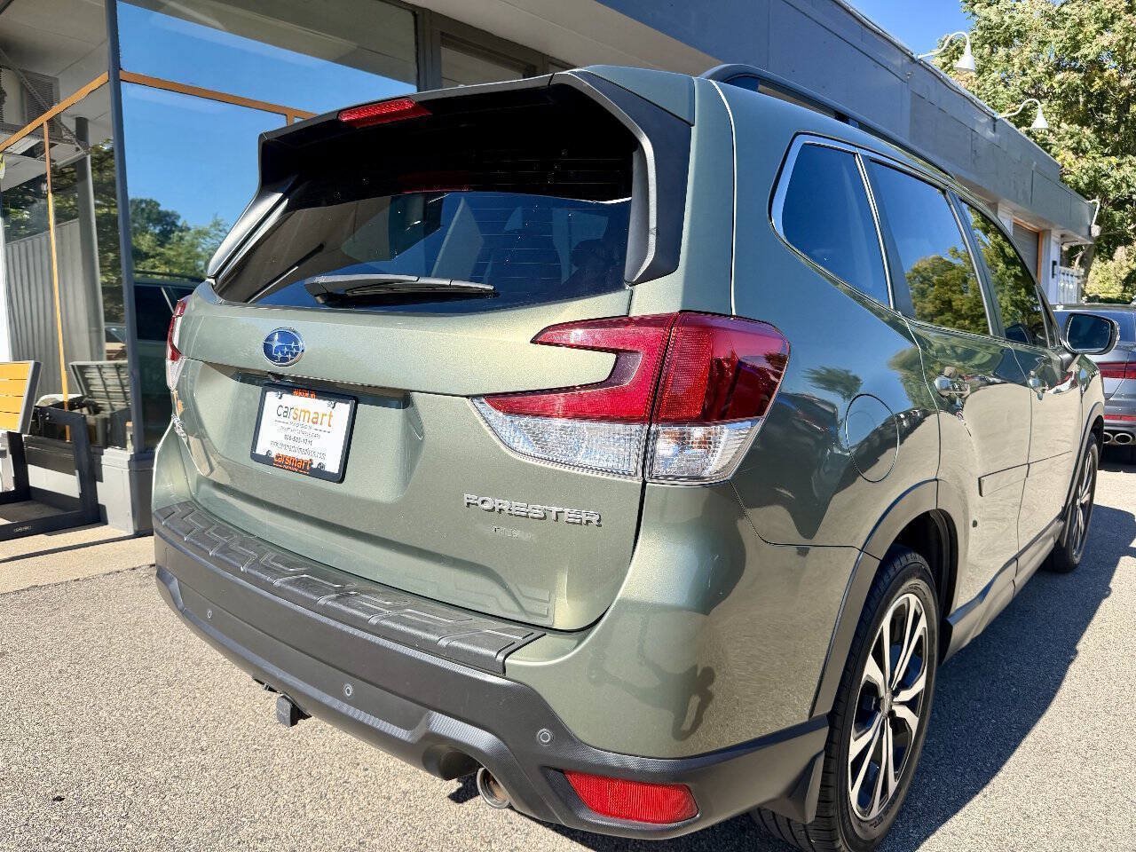 Used 2021 Subaru Forester Limited AWD/4WD image 9