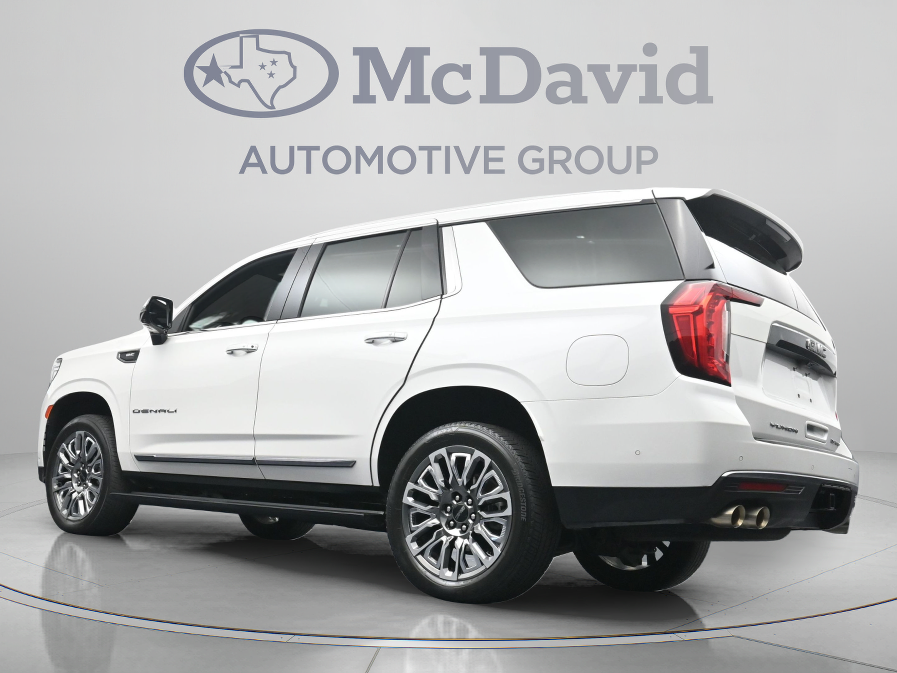 Used 2024 GMC Yukon Denali Ultimate AWD/4WD image 30