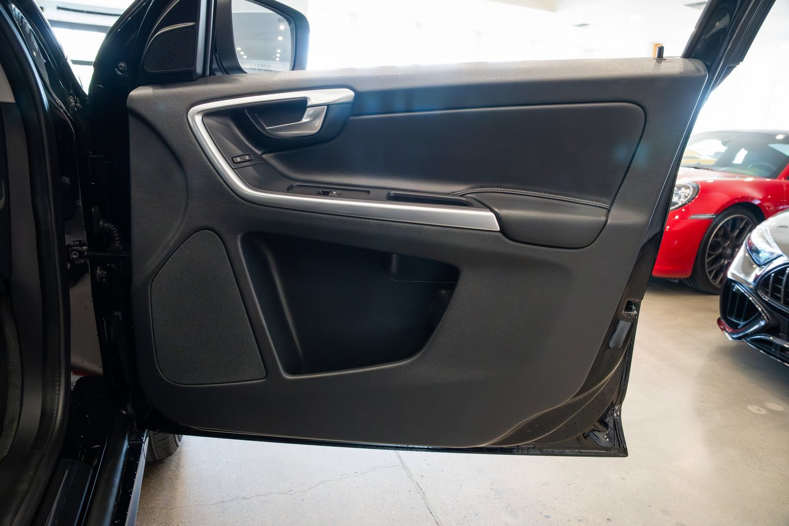 Used 2015 Volvo XC60 T5 Premier FWD image 23